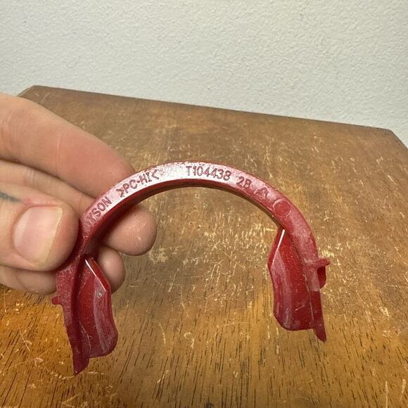 Dyson Ball UP13 UP14 UP16 DC41‎ DC65 Animal Pro+ Brush Head Nozzle RED C CLIP - Picture 6 of 6